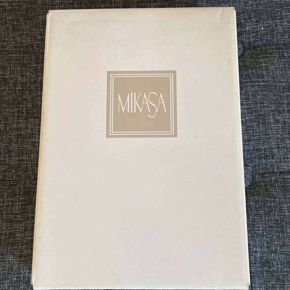 Mikasa frame